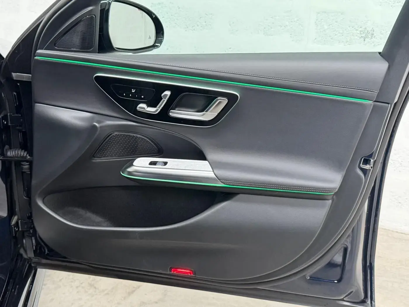 Mercedes-Benz E 300 de 51