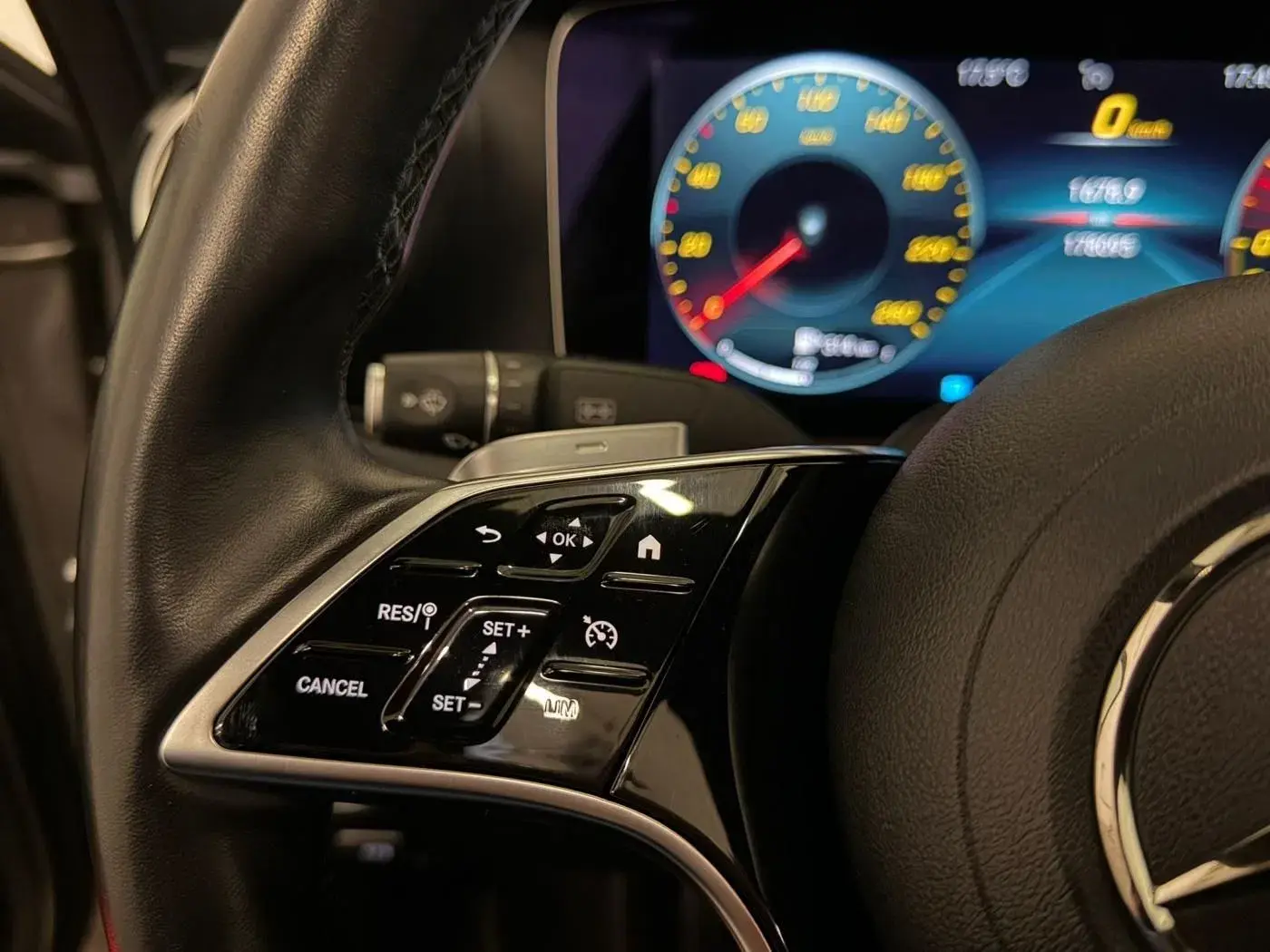 Mercedes-Benz E 300 de Avantgarde 4Matic 9