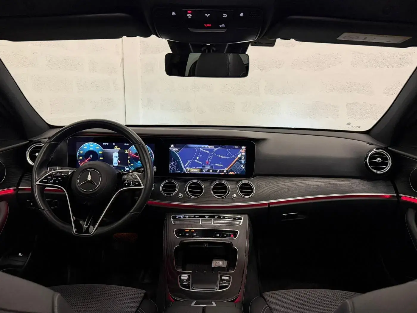 Mercedes-Benz E 300 de Avantgarde 4Matic 12