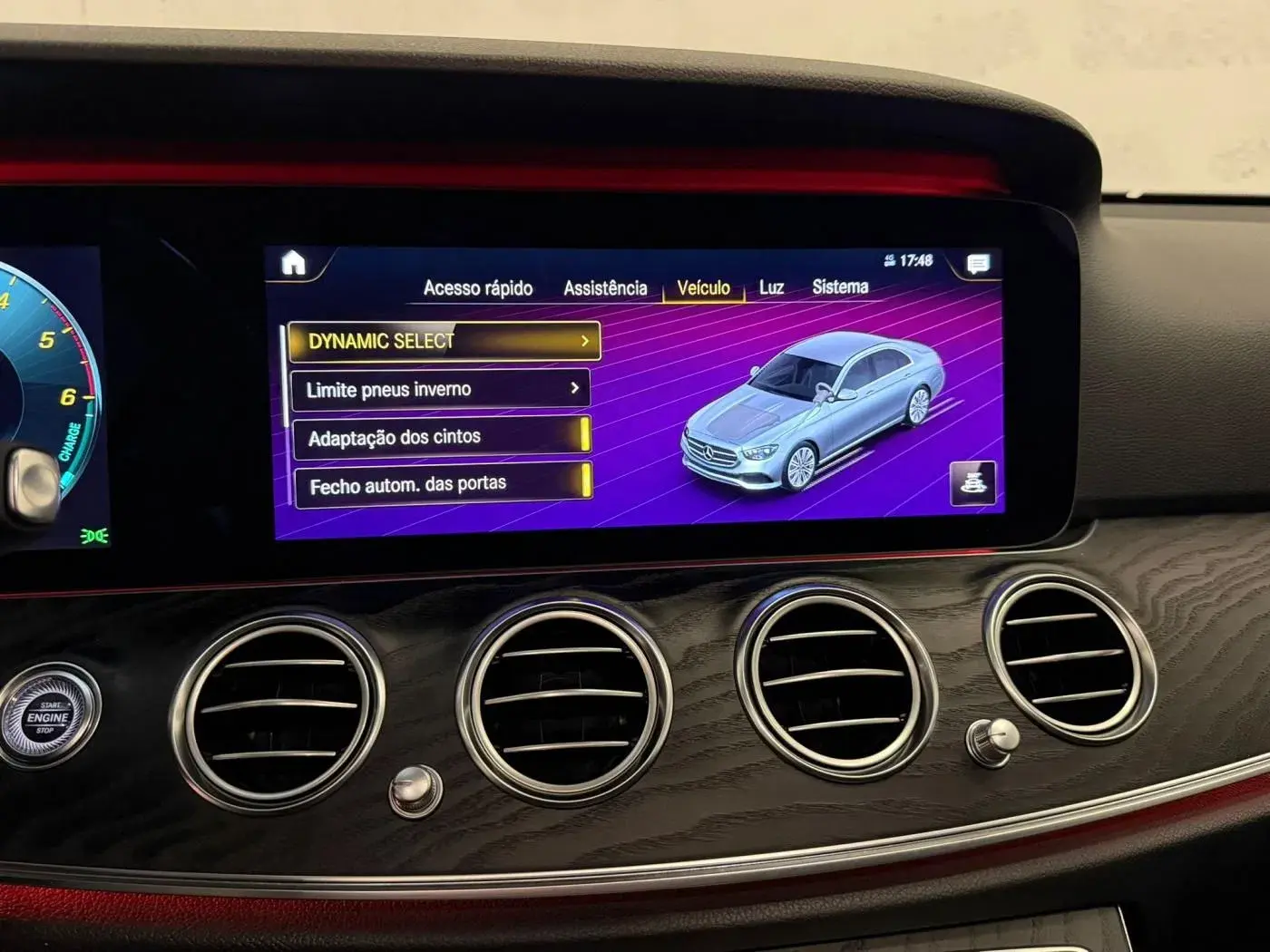 Mercedes-Benz E 300 de Avantgarde 4Matic 21