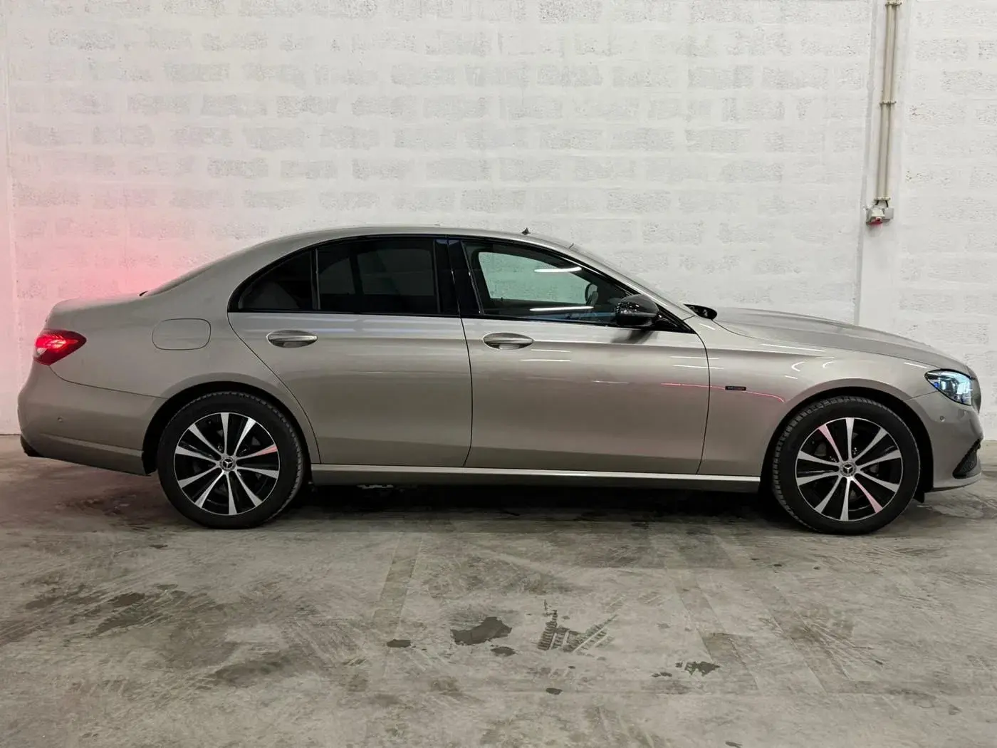 Mercedes-Benz E 300 de Avantgarde 4Matic 23