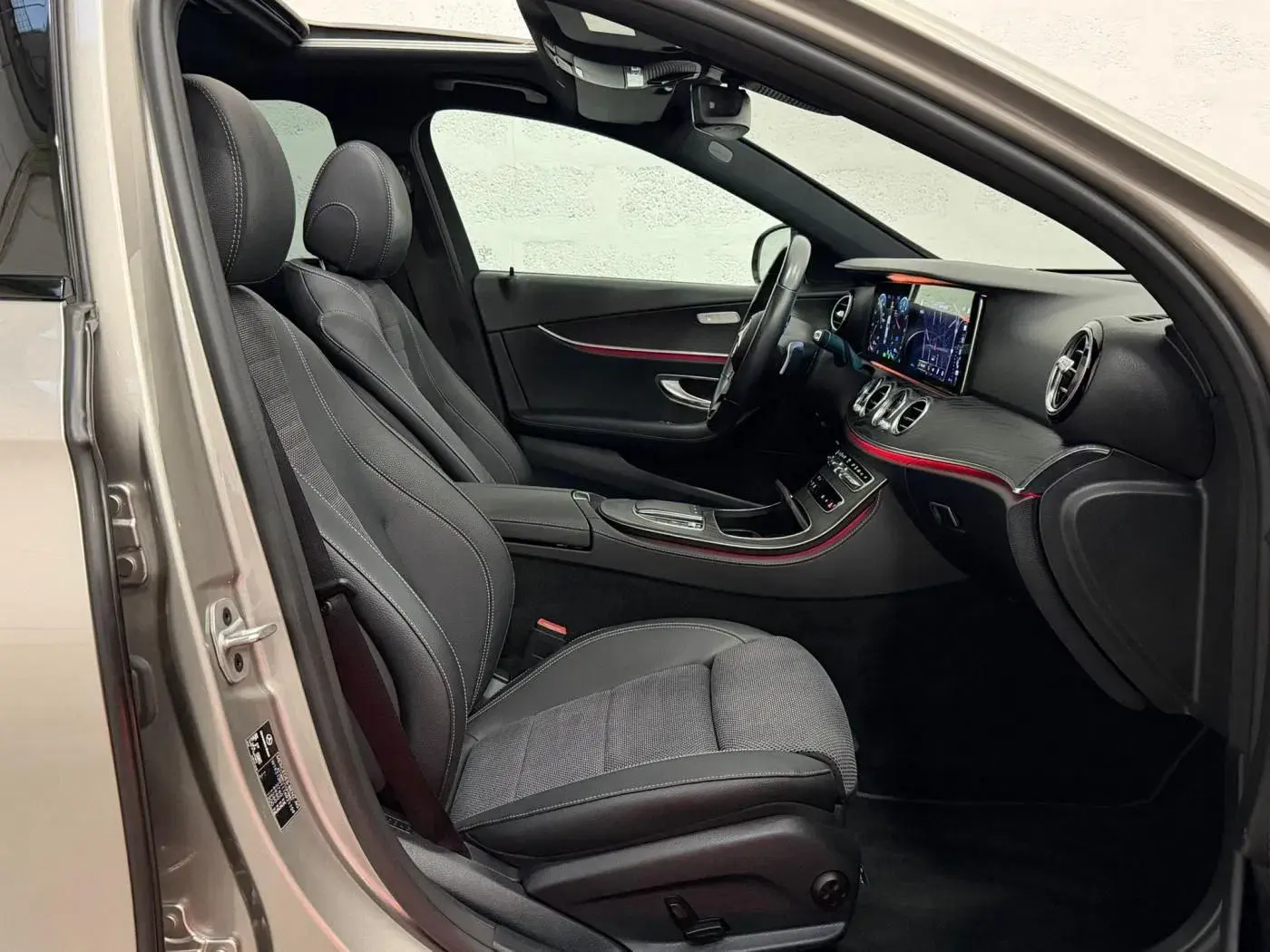 Mercedes-Benz E 300 de Avantgarde 4Matic 42