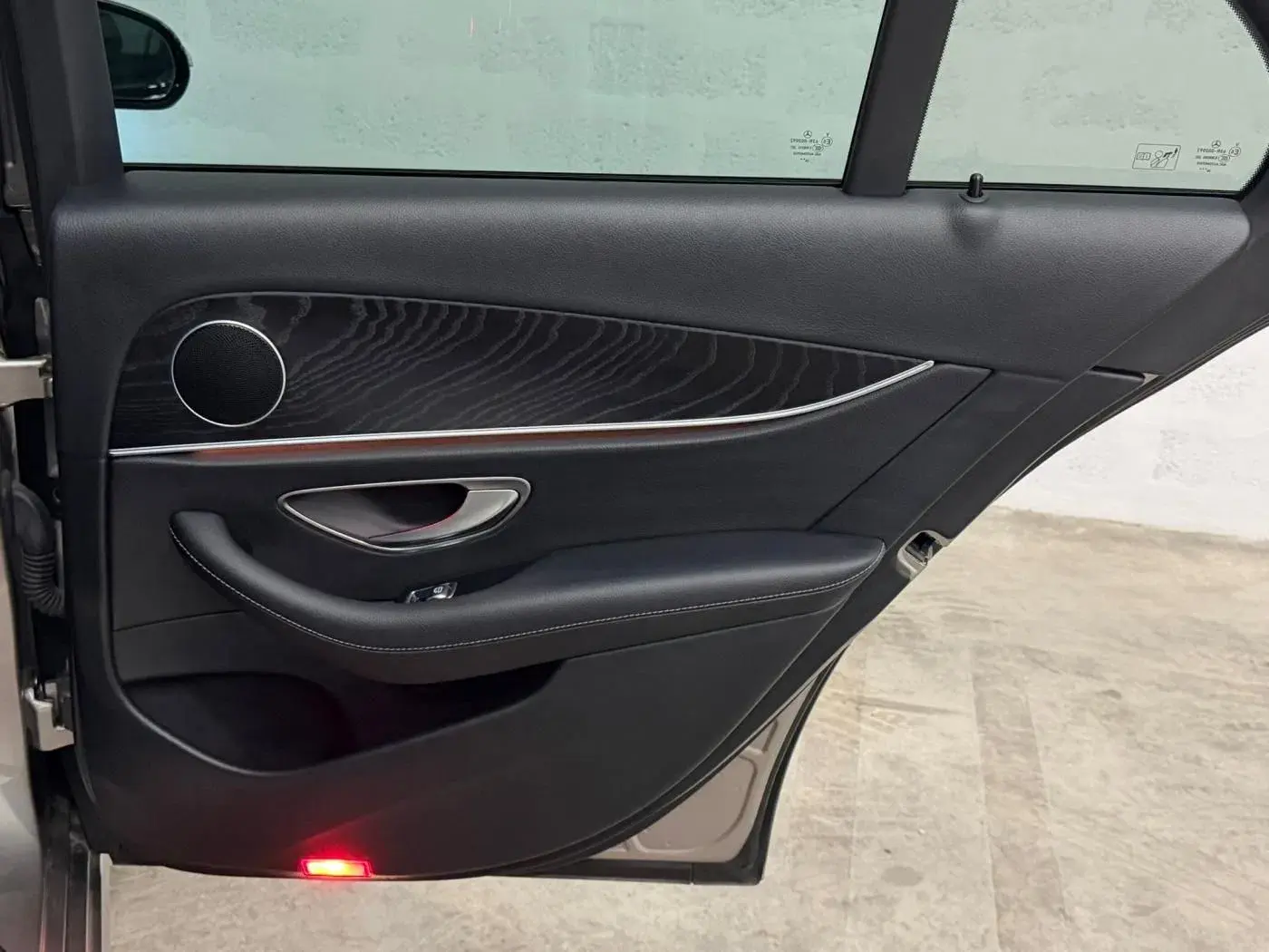 Mercedes-Benz E 300 de Avantgarde 4Matic 49
