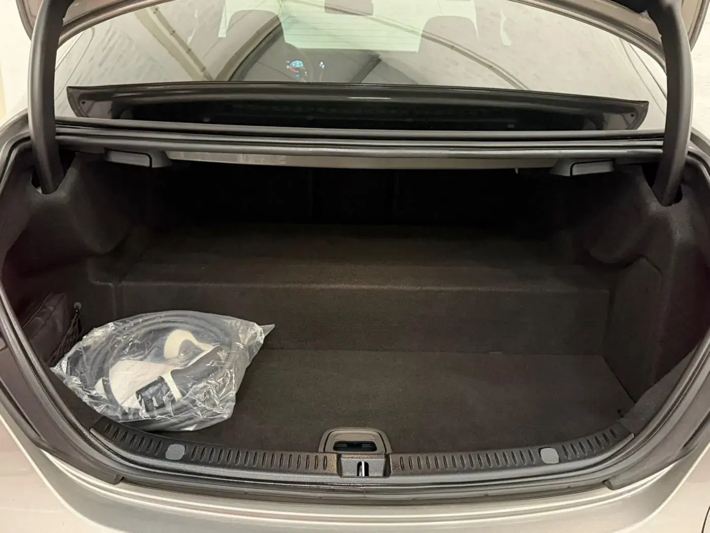 Mercedes-Benz E 300 de Avantgarde 4Matic 53