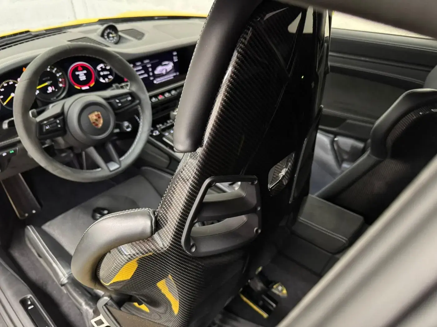 Porsche 911 (992) GT3 PDK 16