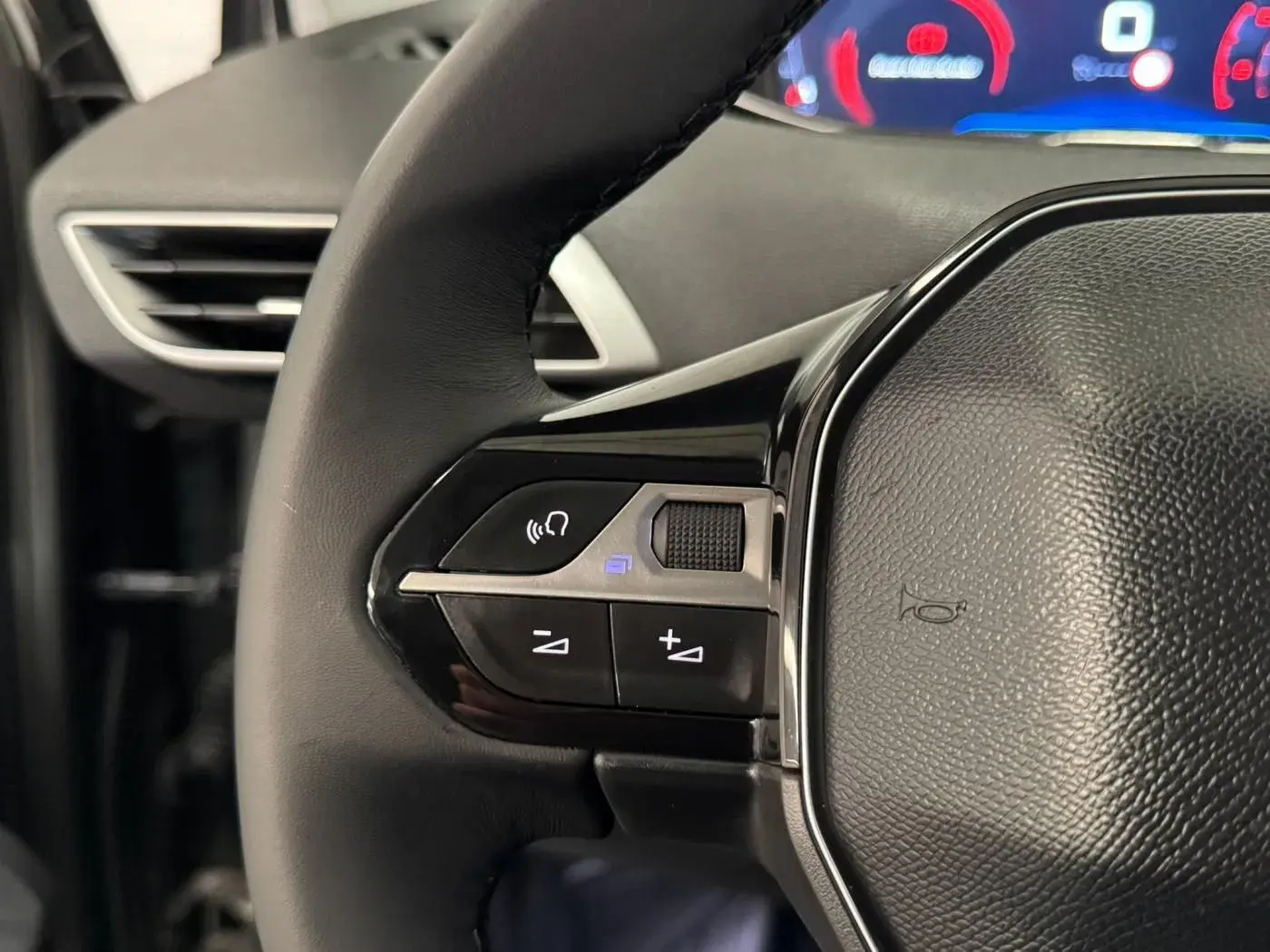 Peugeot 3008 1.5 BlueHDi Allure 10