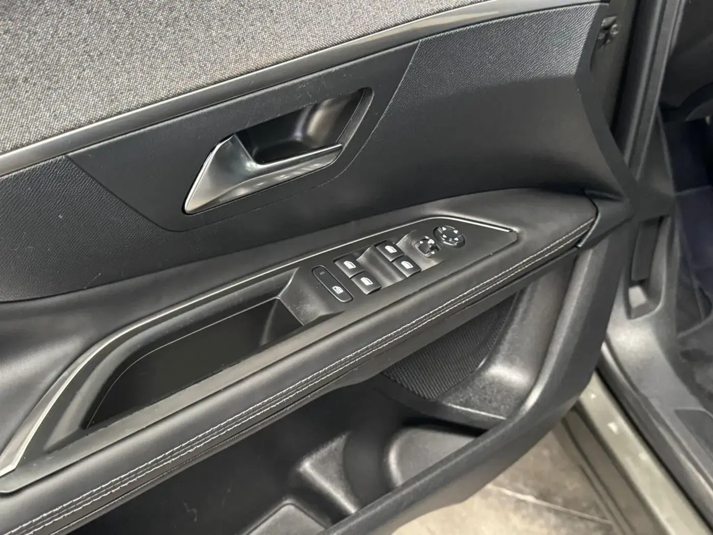Peugeot 3008 1.5 BlueHDi Allure 30