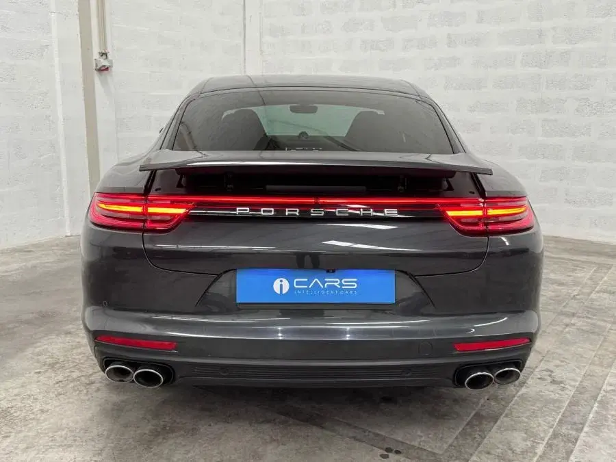 Porsche Panamera 4 E-Hybrid 2
