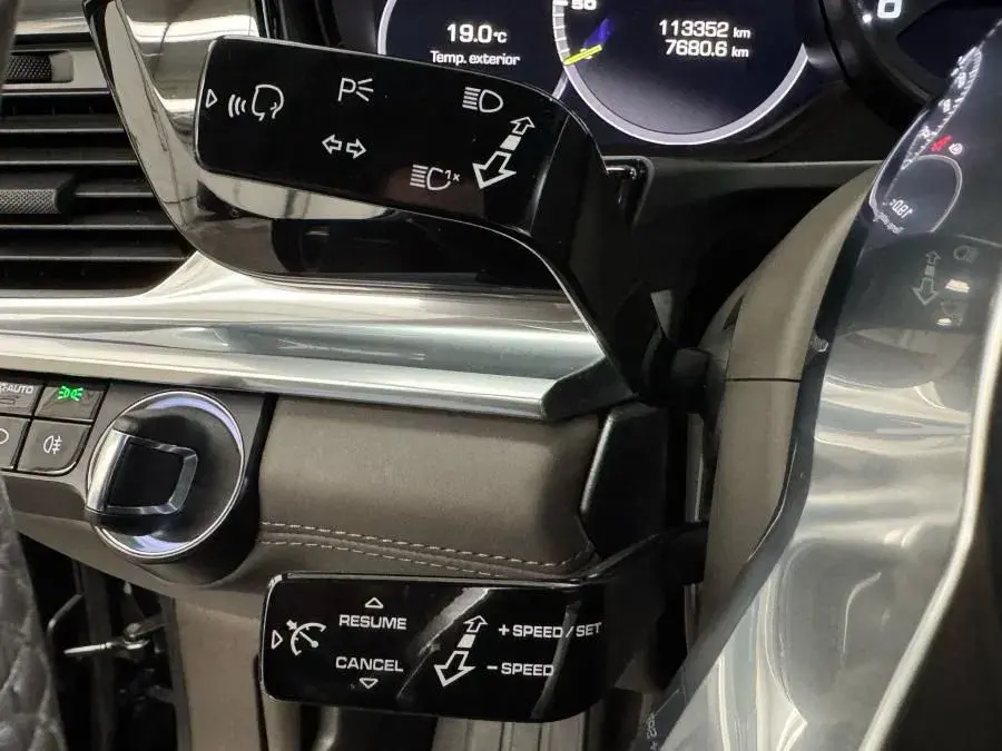 Porsche Panamera 4 E-Hybrid 17