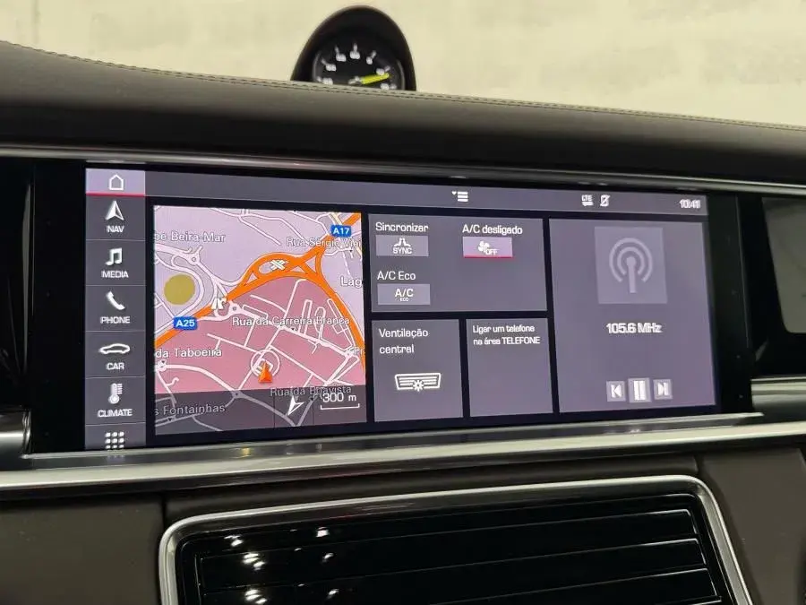Porsche Panamera 4 E-Hybrid 21