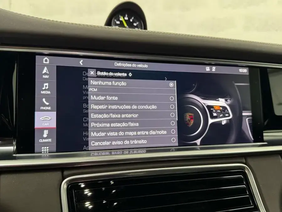 Porsche Panamera 4 E-Hybrid 26