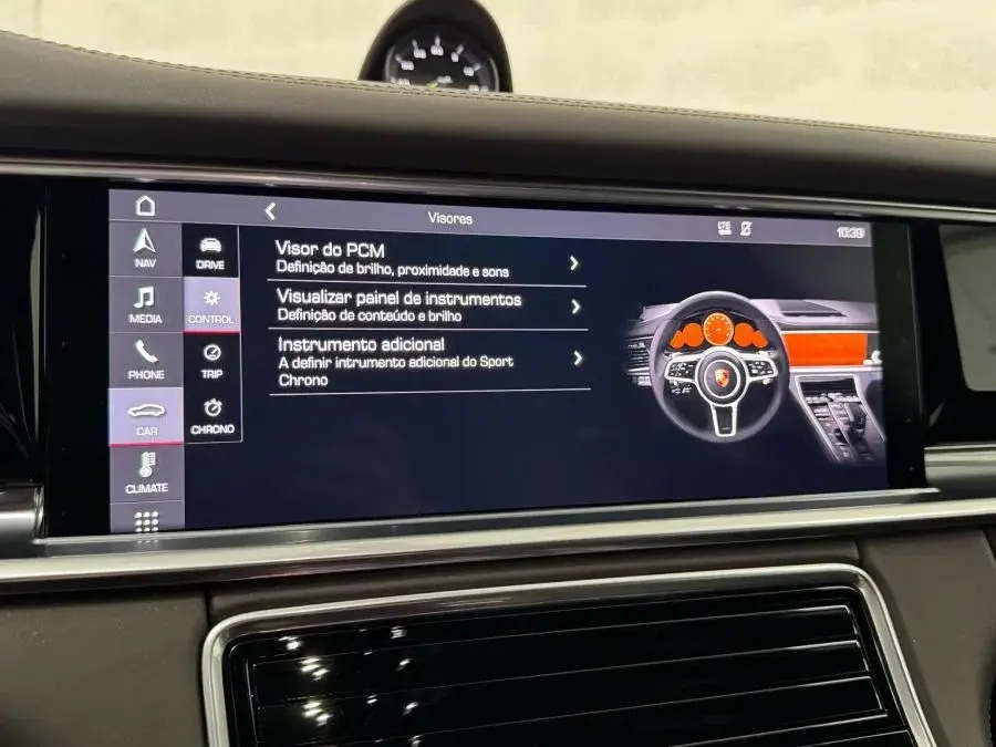 Porsche Panamera 4 E-Hybrid 28