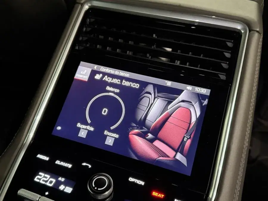 Porsche Panamera 4 E-Hybrid 48