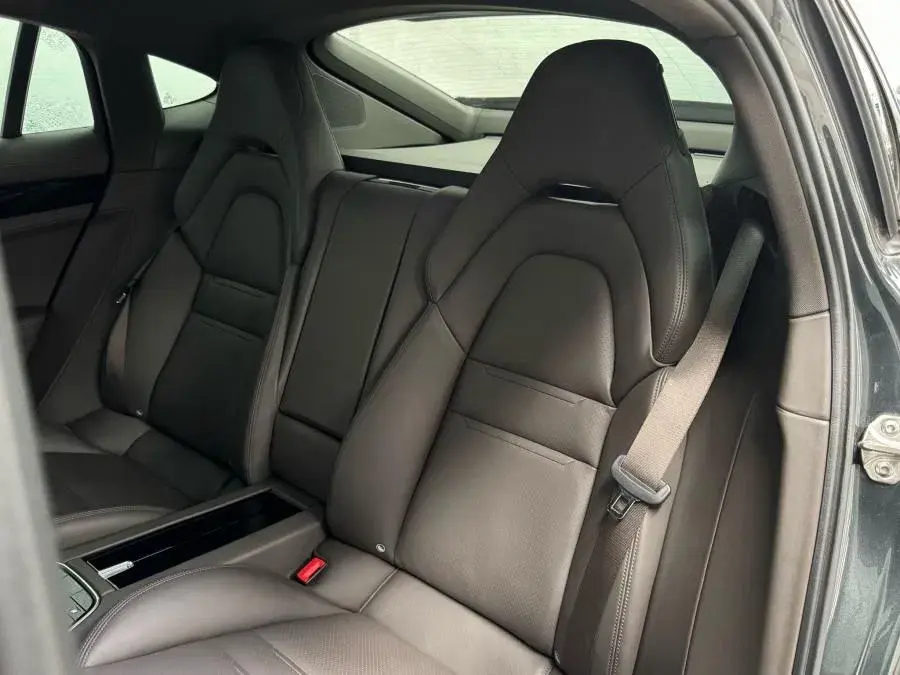Porsche Panamera 4 E-Hybrid 51
