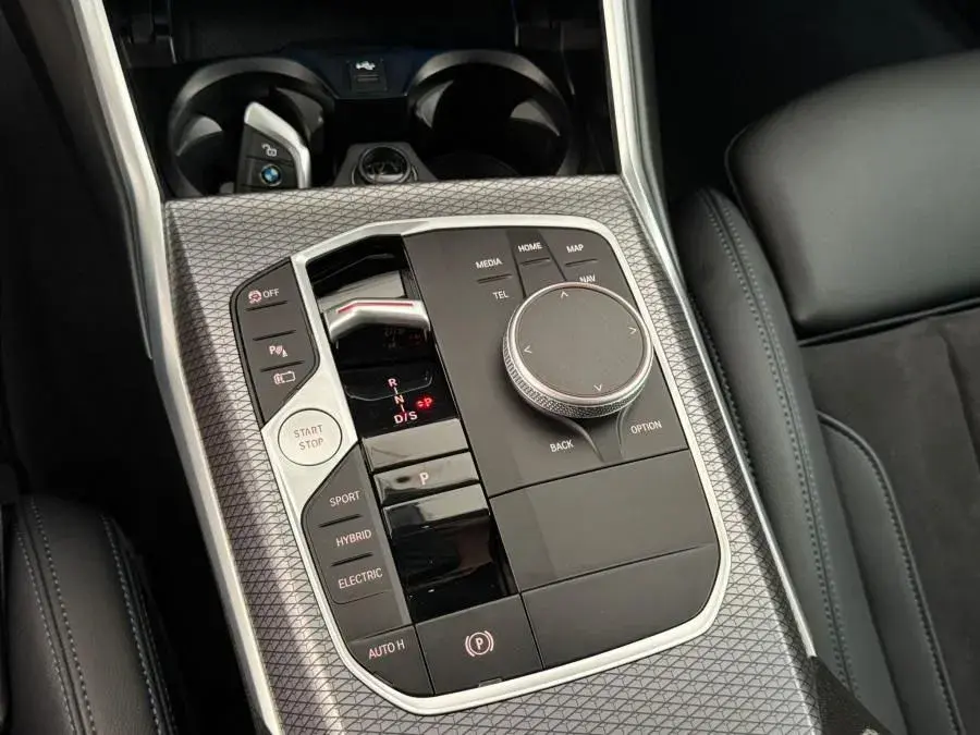 BMW 330 e Pack Desportivo M Auto 20