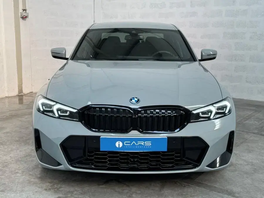 BMW 330 e Pack Desportivo M Auto 40
