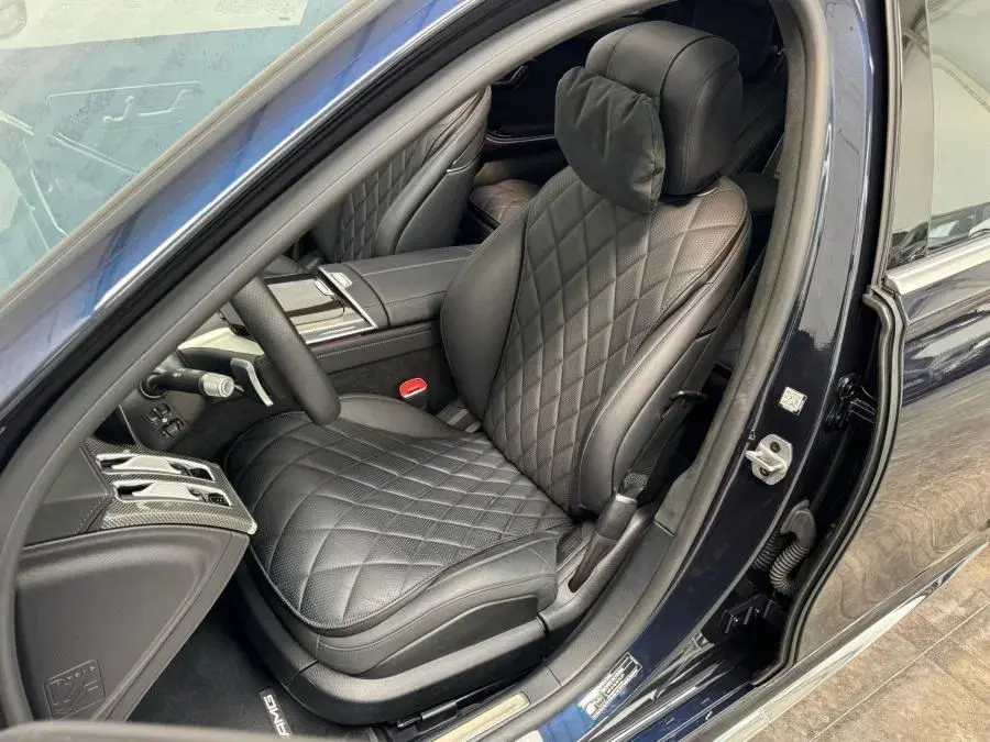 Mercedes-Benz S 580 e Longo 11