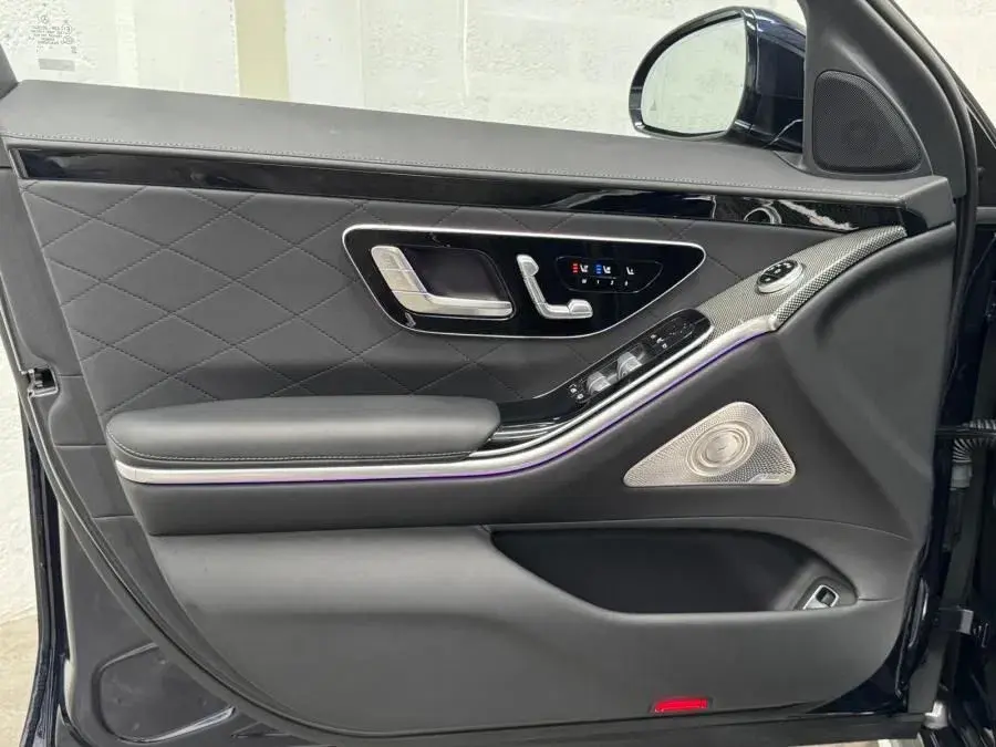 Mercedes-Benz S 580 e Longo 36
