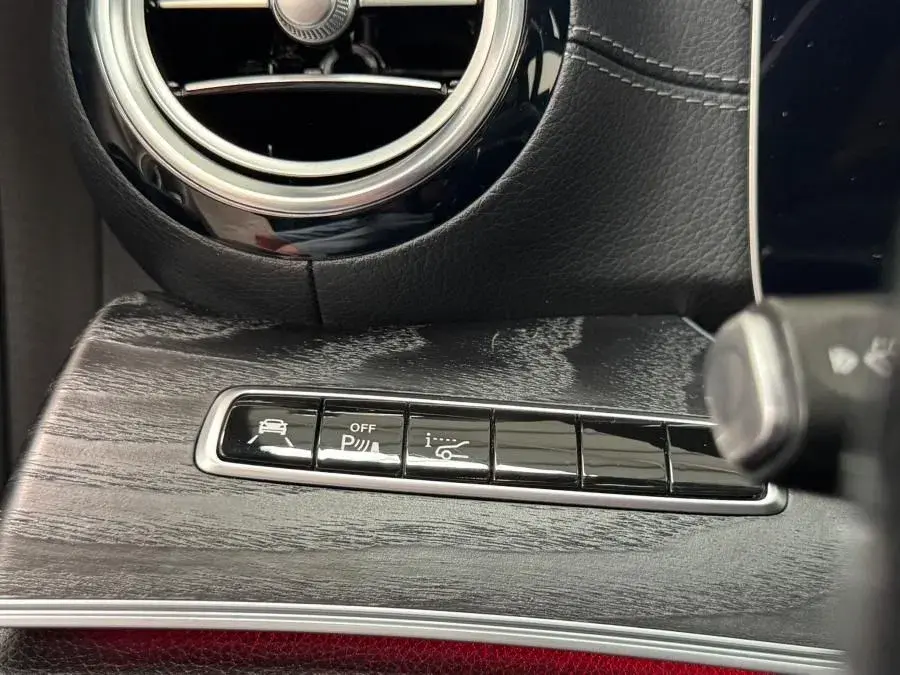 Mercedes-Benz E 220 d 4-Matic All Terrain Avantgarde + 15
