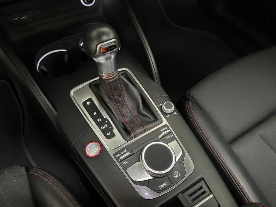 Audi S3 Sportback 2.0 TFSi quattro S tronic 15