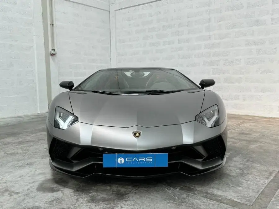 Lamborghini Aventador S 34