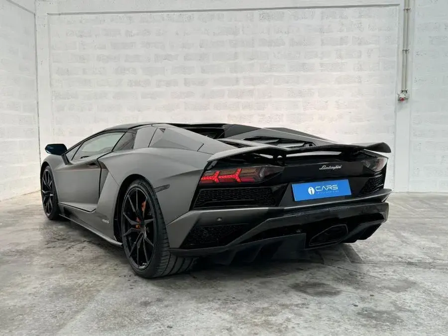 Lamborghini Aventador S 58