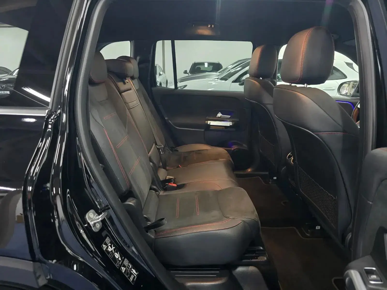 Mercedes-Benz EQB 250 AMG Line 19