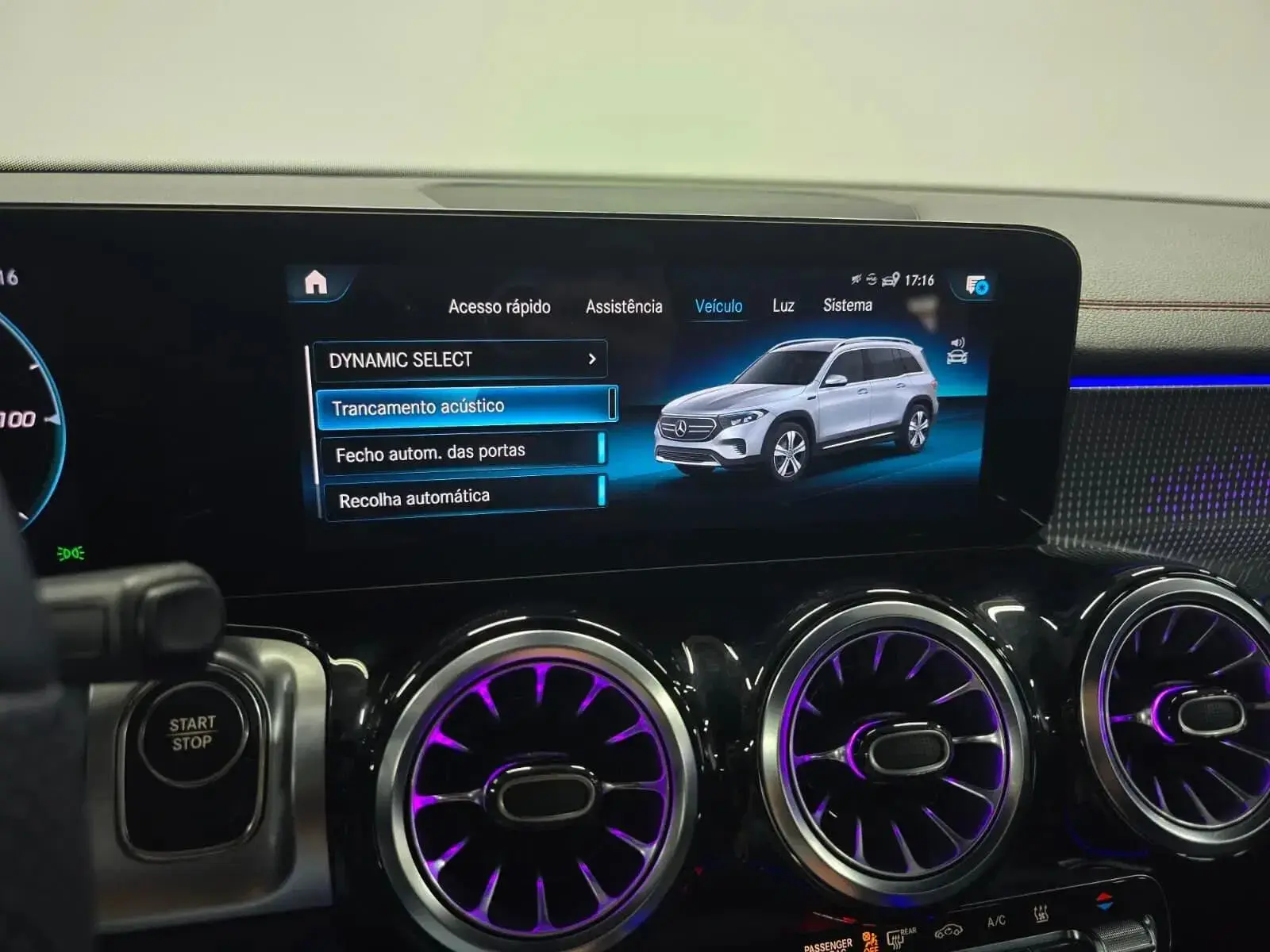 Mercedes-Benz EQB 250 AMG Line 29