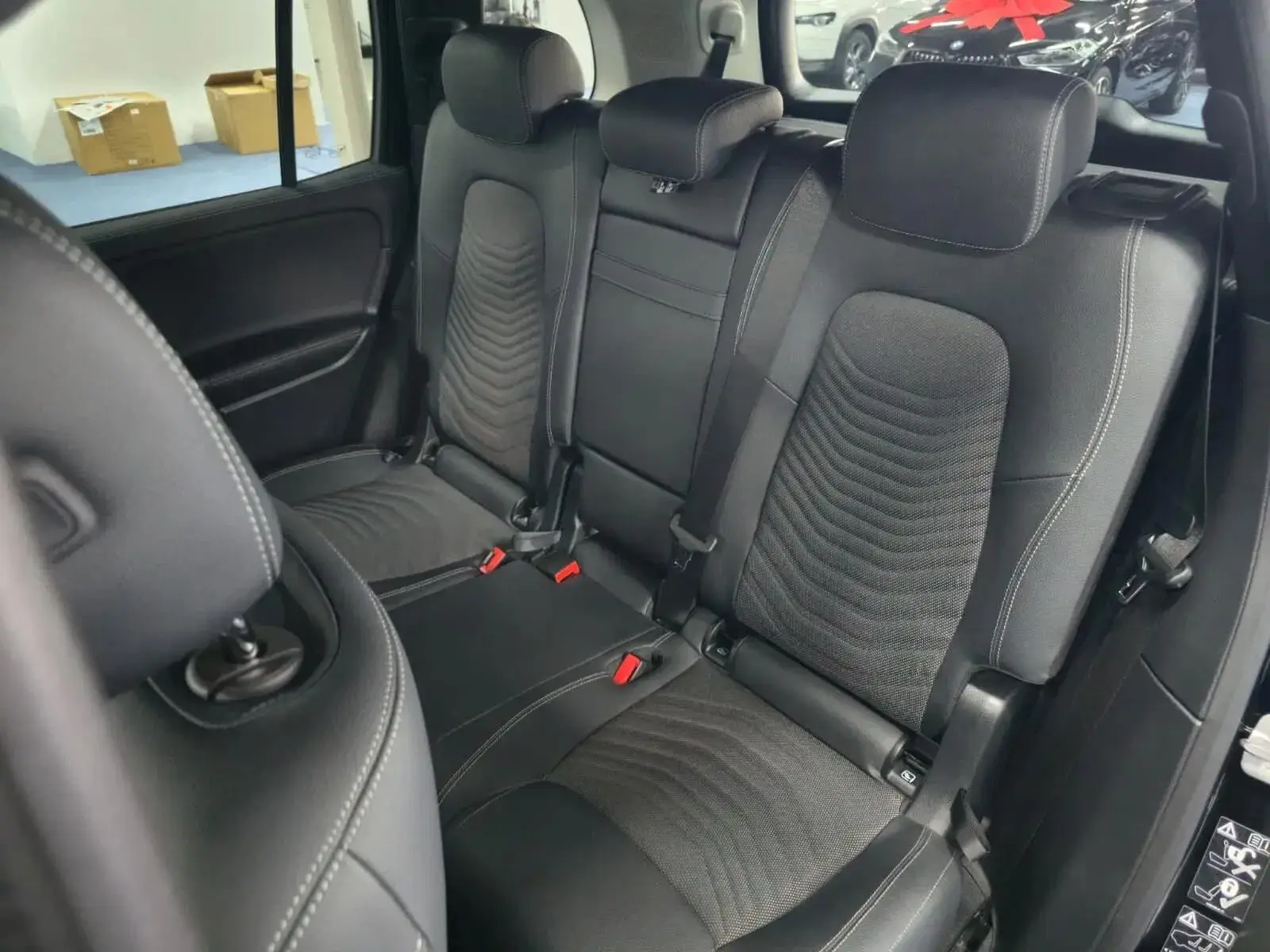 Mercedes-Benz EQB 250 Progressive 22