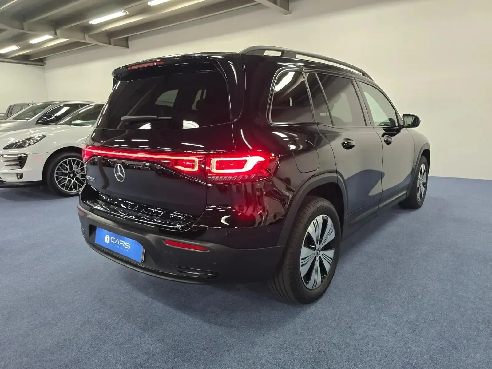 Mercedes-Benz EQB 250 Progressive 23