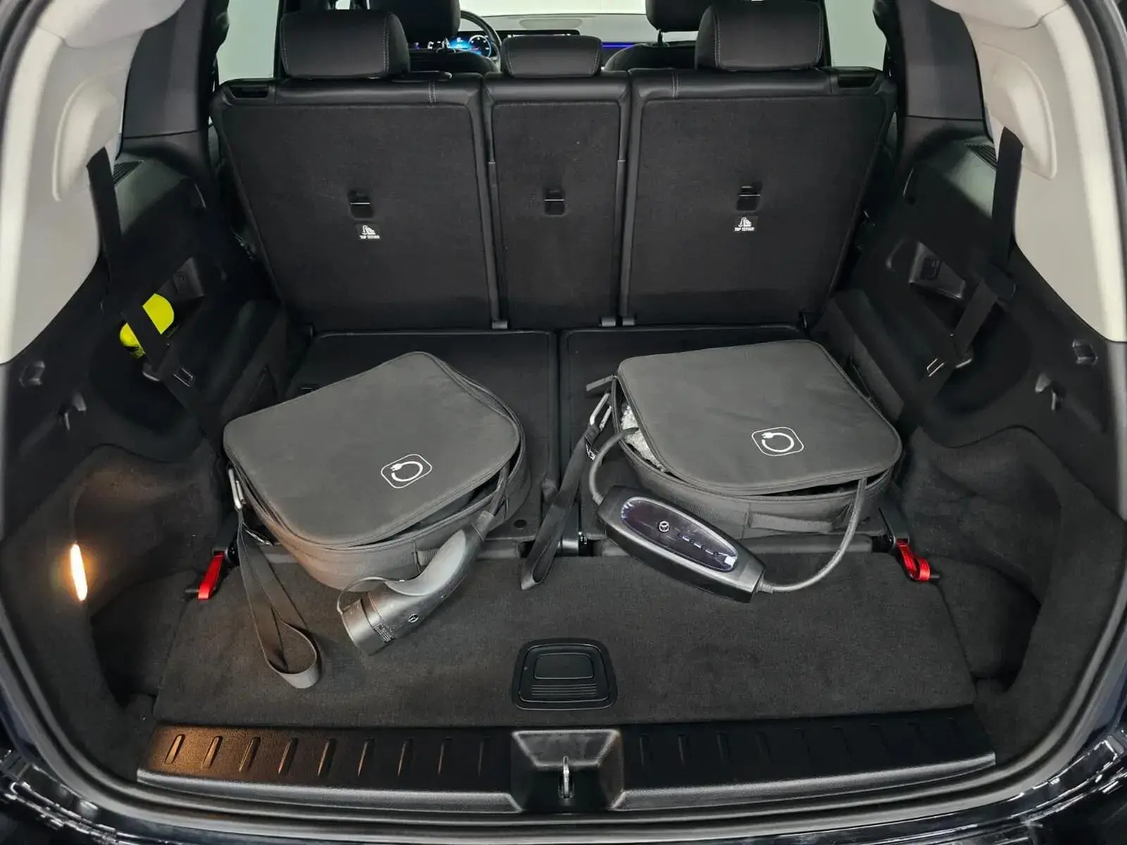 Mercedes-Benz EQB 250 Progressive 26
