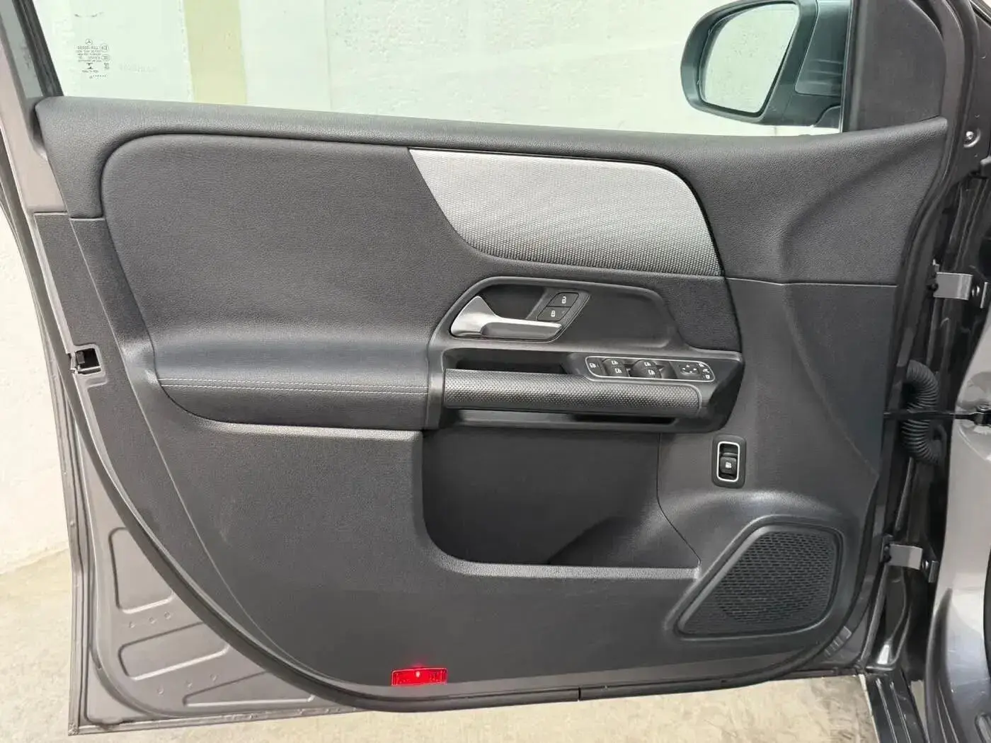 Mercedes-Benz B 250 e 8G-DCT Progressive Advanced 27