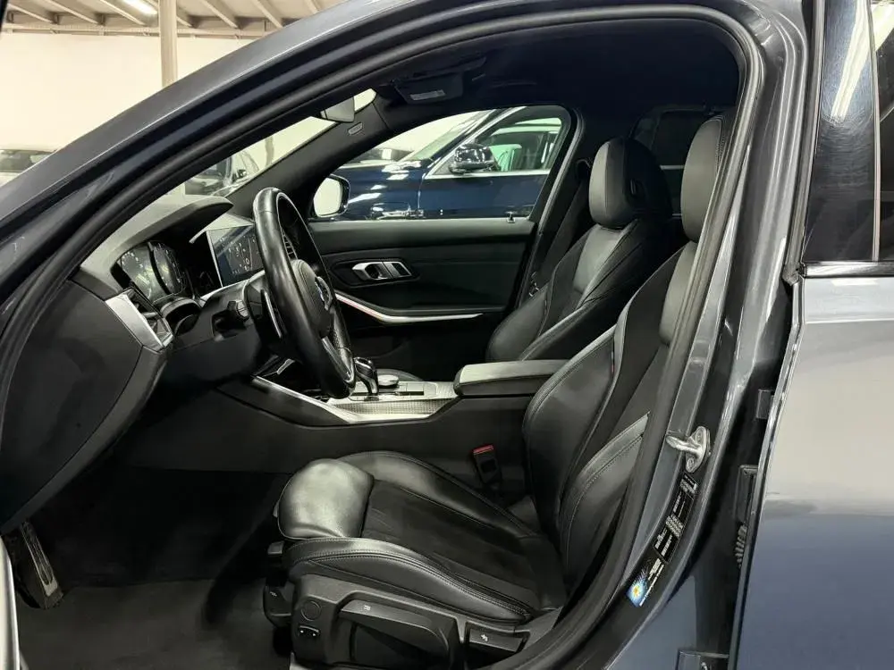 BMW 320 d Pack M Auto 34