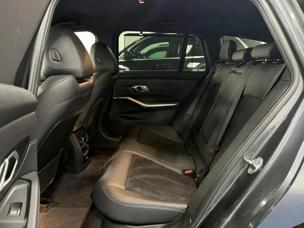 BMW 320 d Pack M Auto 47