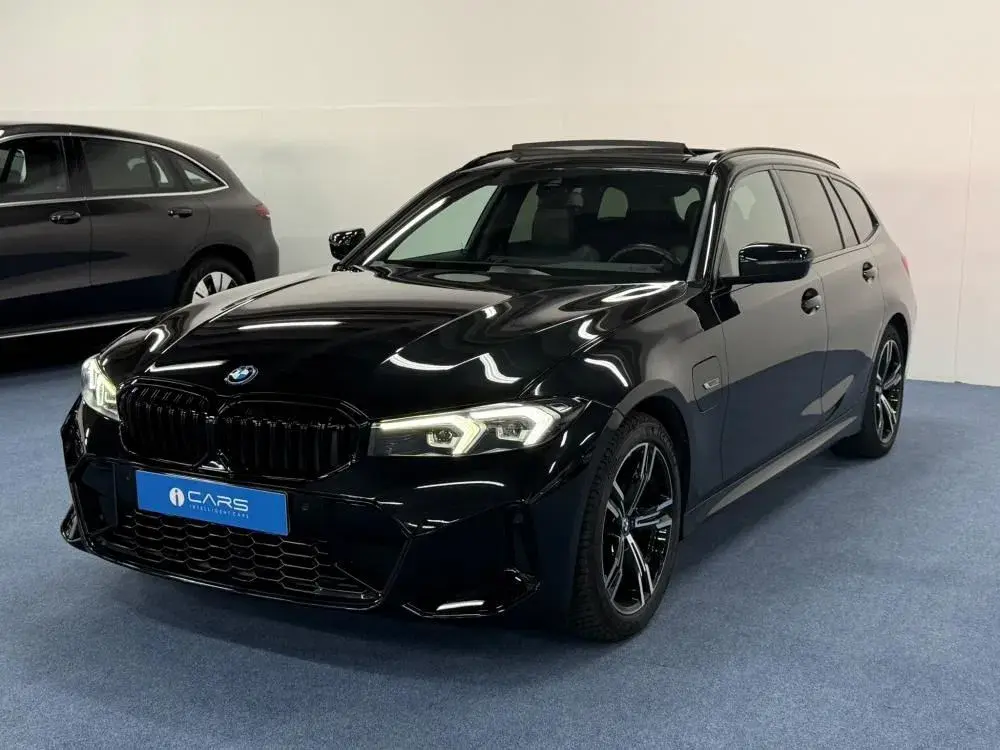 BMW 330 e Aut. M Sport 43