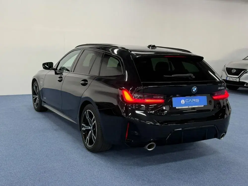 BMW 330 e Aut. M Sport 41