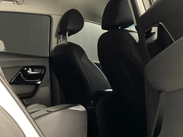 Kia e-Niro 39.2kWh Move 39 8