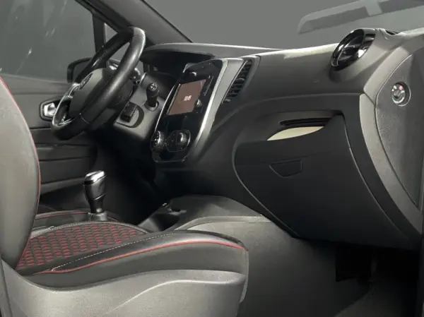 Renault Captur 1.5 dCi Red Edi 4