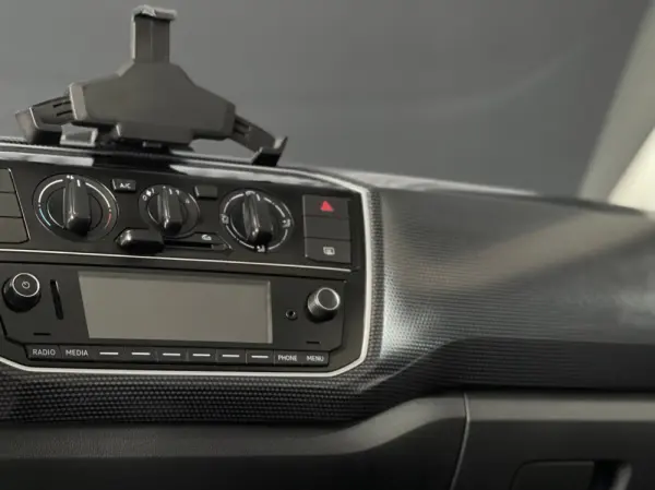 Volkswagen Up! 1.0 BMT Move Up! 6