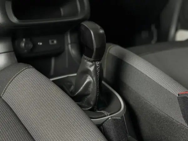 Citroën C3 1.2 PureTech Feel 8