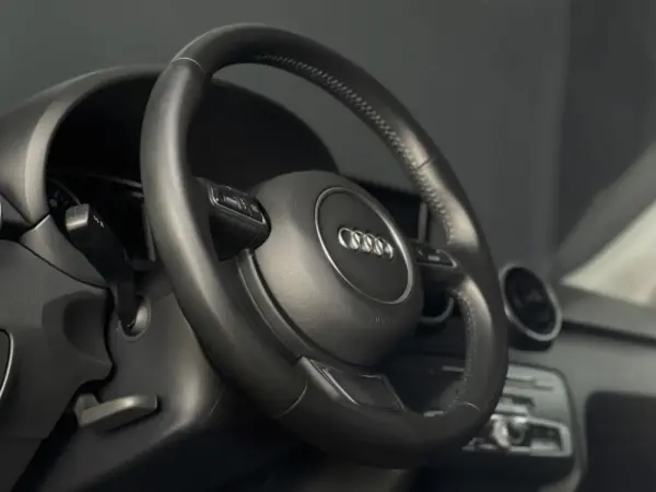 Audi A1 Sportback 1.0 TFSI 5