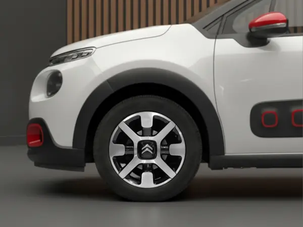 Citroen C3 1.2 Puretech Shine 11