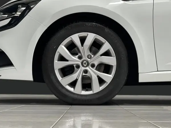 Renault Mégane Sport Tourer dCi 110 FAP EDC Dynamique 13