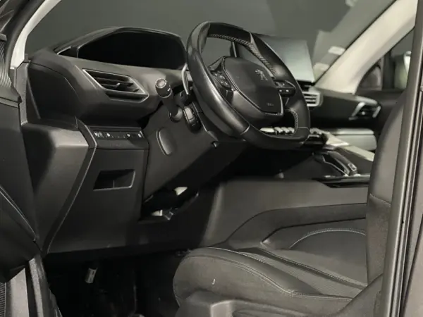 Peugeot 5008 1.5 Bluehdi Allure 2