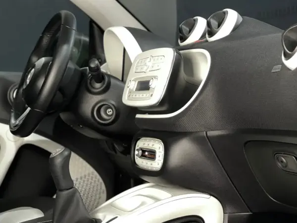 Smart ForTwo Coupé 1.0 Passion 71 8