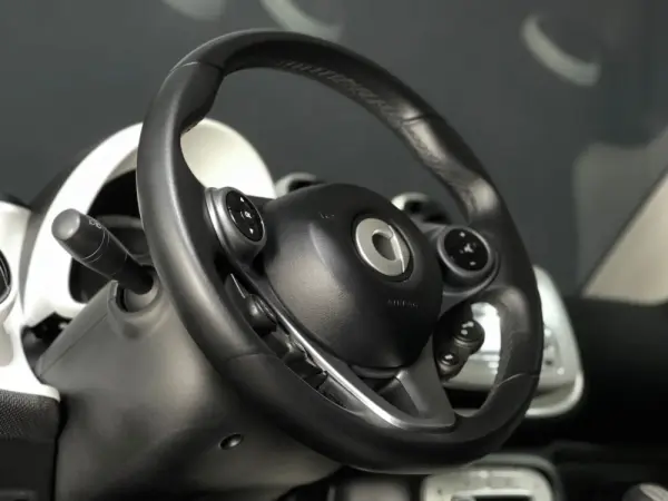 Smart ForTwo Coupé 1.0 Passion 71 5