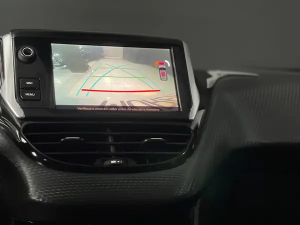 Peugeot 2008 1.2 PureTech Allure 6