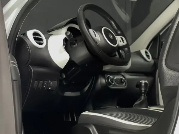 Renault Twingo 1.0 SCe Intens 2