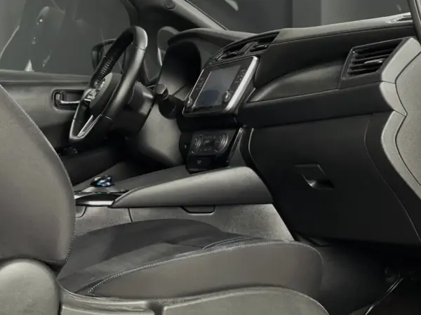 Nissan Leaf Acenta 4