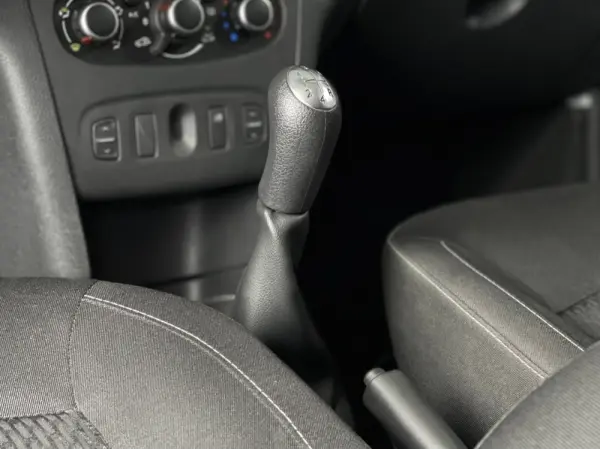 Dacia Sandero 0.9 TCe Comfort Bi-Fuel 8